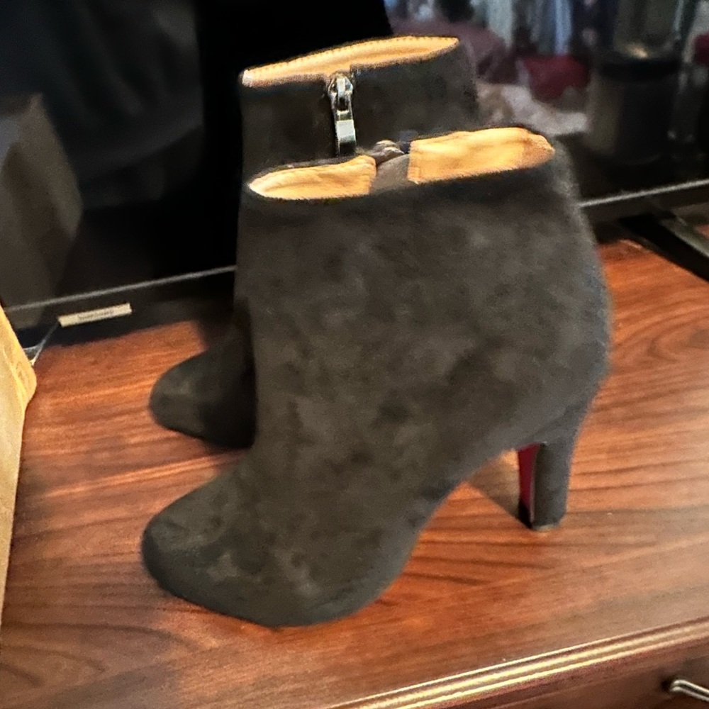 Booties - Picture 4 of 5